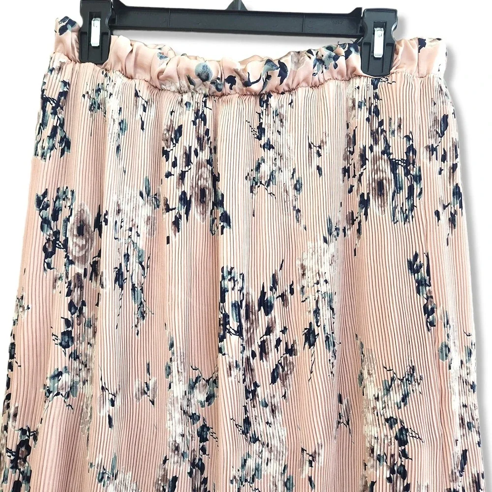 Melrose and Market Womens Medium Midi Skirt Pleated Pink floral Micro pleated‎